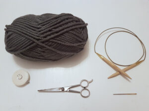 jak zrobić na drutach czapkę materiały