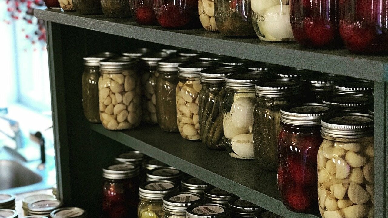 5 Food Storage Tips for Freezing Mason Jars - Attainable Sustainable®