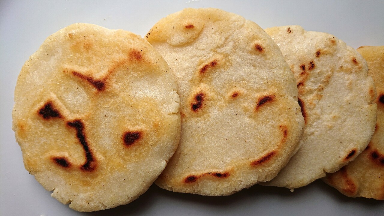 How To Make Arepas + Filling Ideas - Elavegan