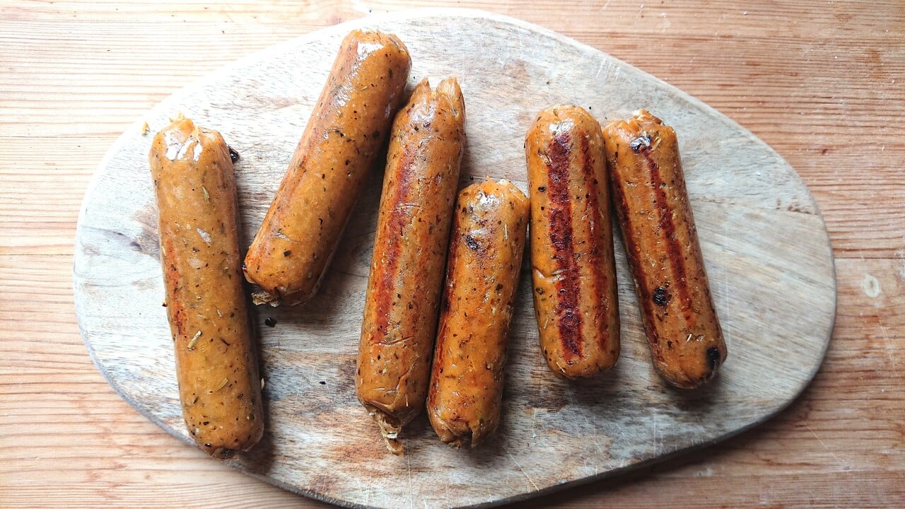 https://utopia.org/app/uploads/2022/05/veggie-sausage-recipe-amy-mason-utopia-220510.jpg