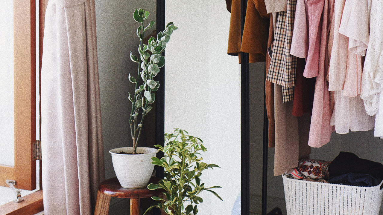 The 6 Best & Sustainable Places to Rent Clothes Online Utopia