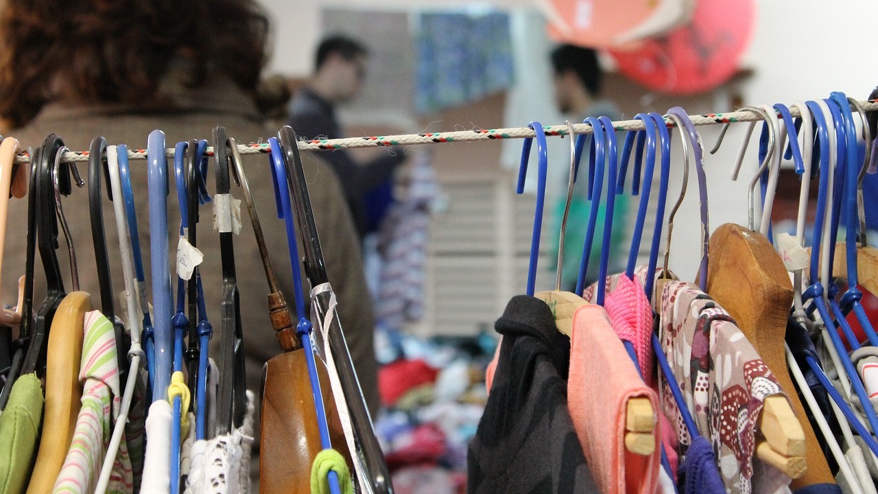 9 Best Thrift Stores in San Francisco to Shop At Right Now